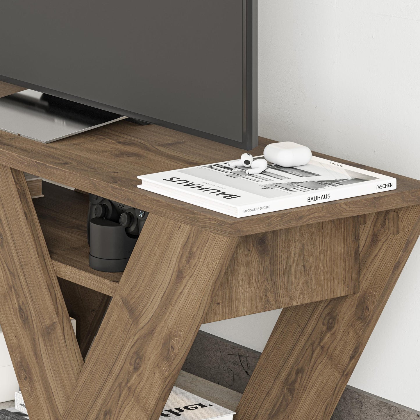 Pipralla modernne TV-alus riiulitega kuni 43" teleritele, 110 cm
